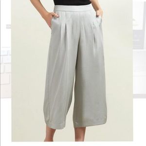 Comune Harmony high waisted, wide legged pants